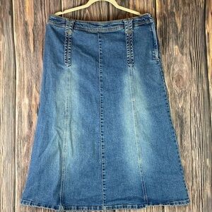 On Trend Denim Skirt